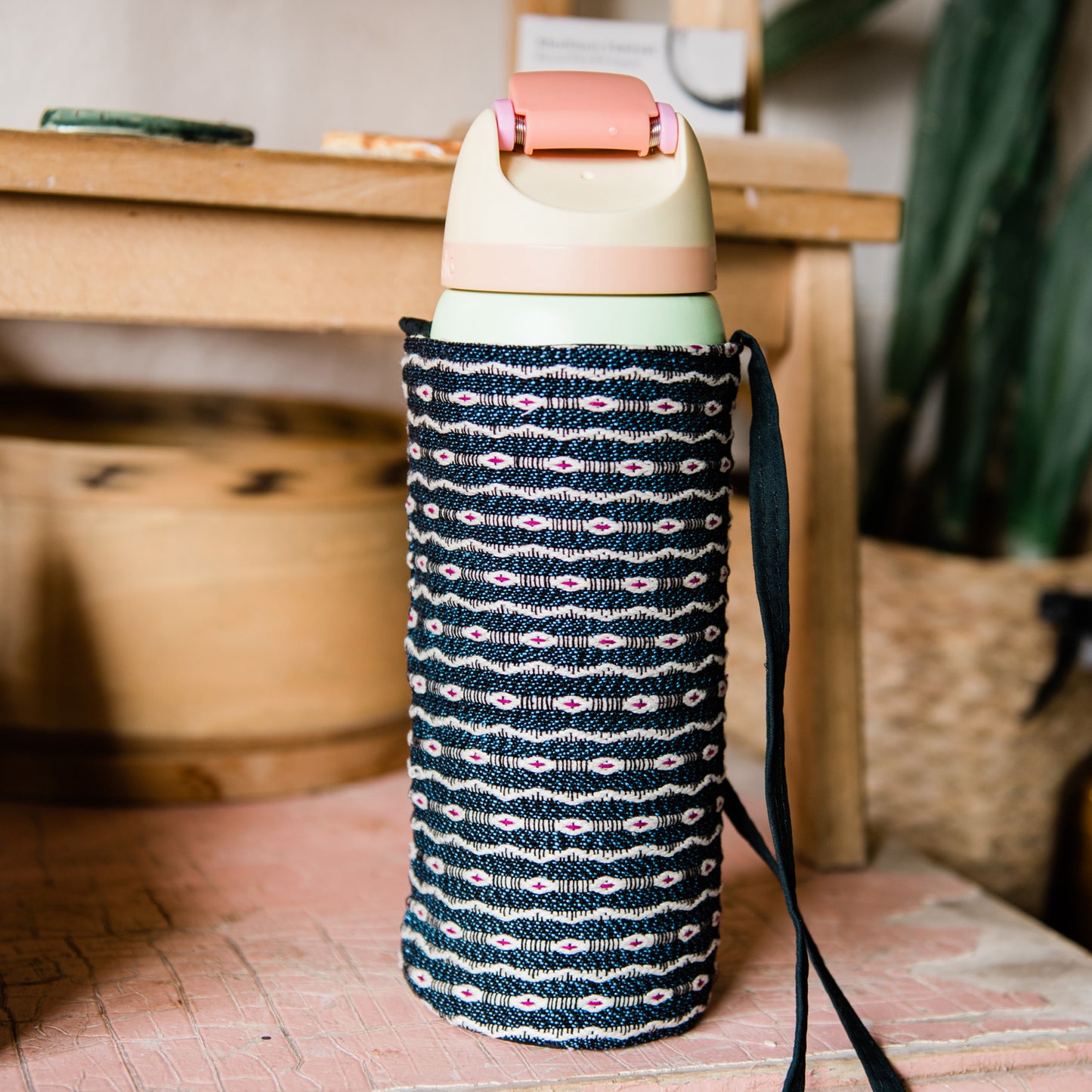Large Comalapa Water Bottle Holder