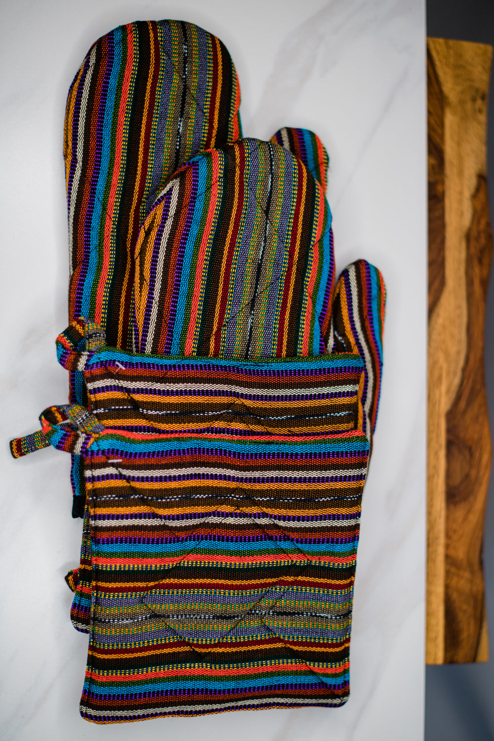 Set of 2 Potholders & 2 Oven Mitts
