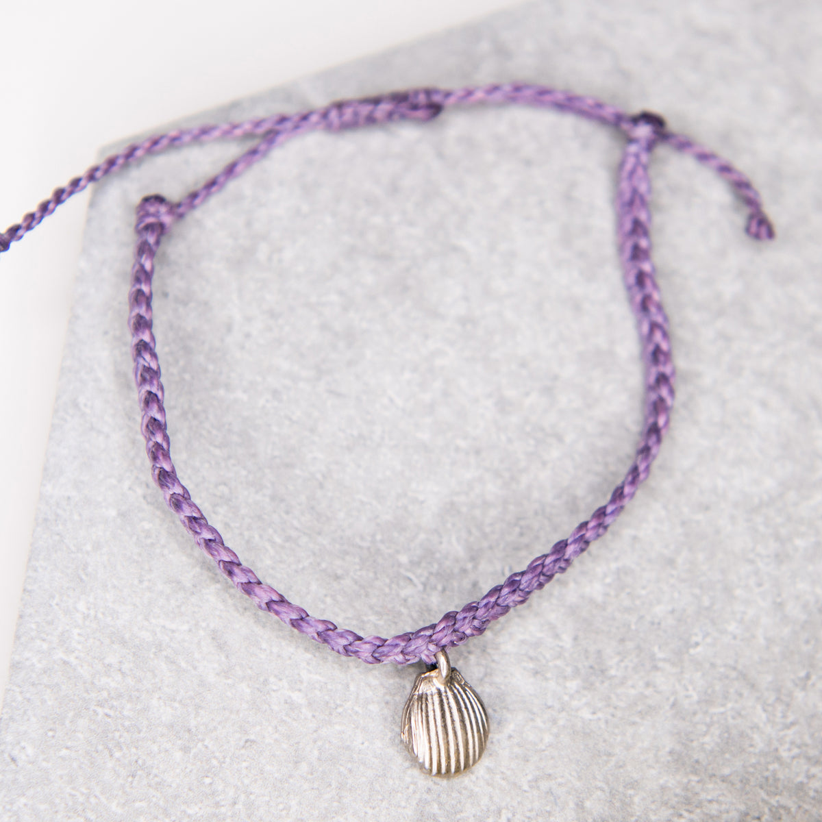 Scallop Shell String Bracelet