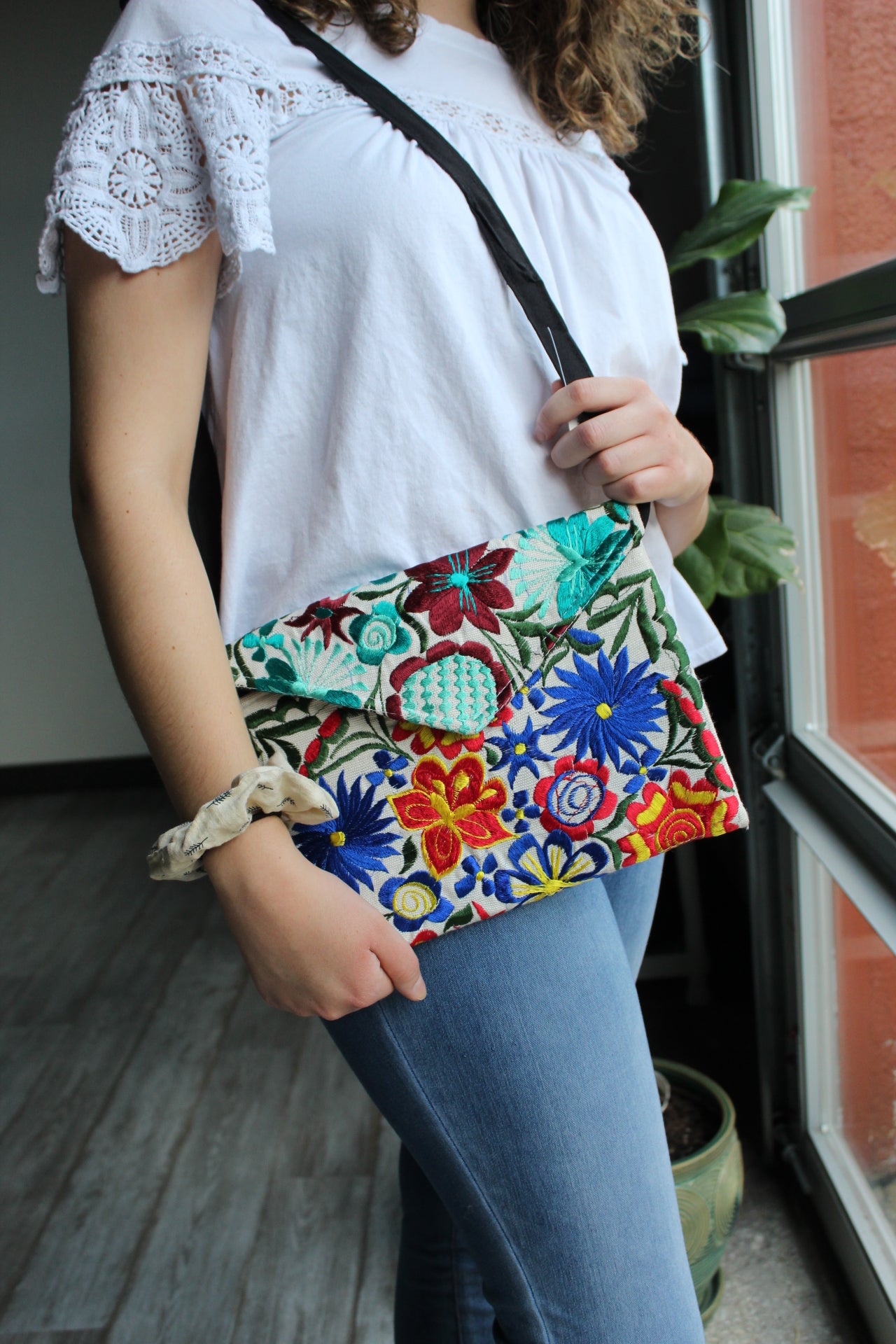 Fiesta Clutch Medium