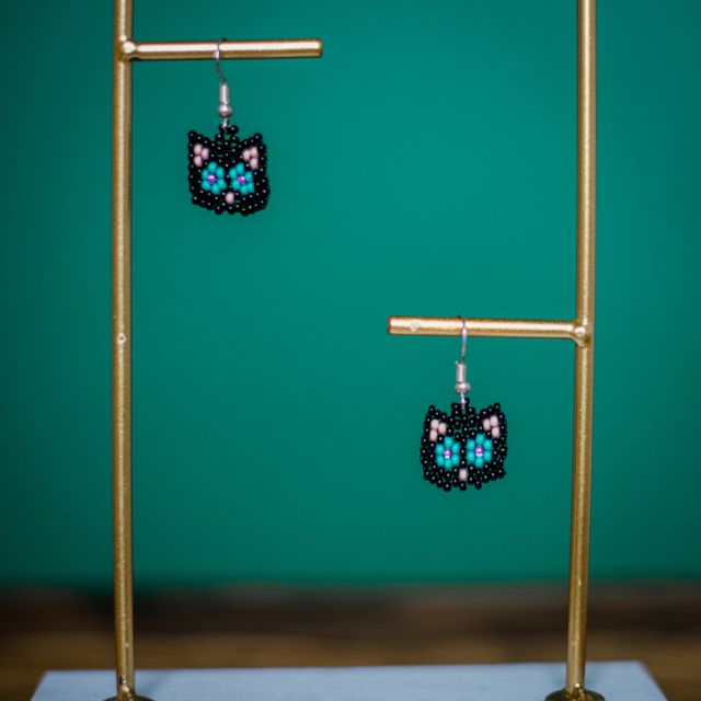 guatemalan beaded cat earring fair trade accessory ethical jewelry
