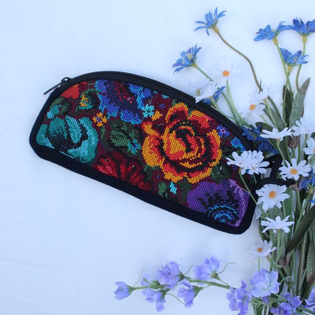 Fair Trade upcycled padded eyeglass case guatemala